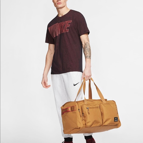 Nike Utility Power Training Duffel Bag (Medium, 51L) - Picture 10 of 11